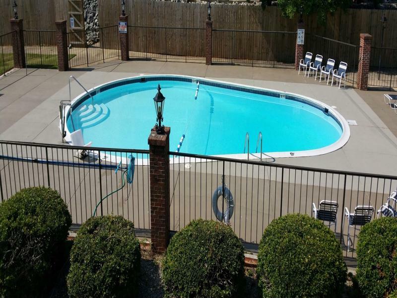 Americas Best Value Inn Phenix City Extérieur photo
